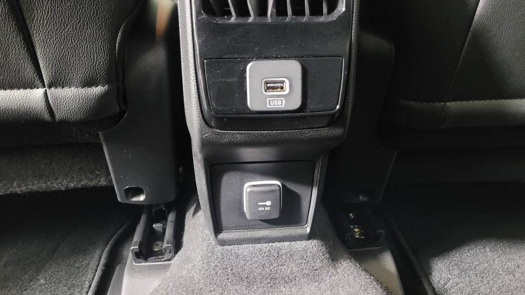 Used 2024 Jeep Compass Latitude image 28