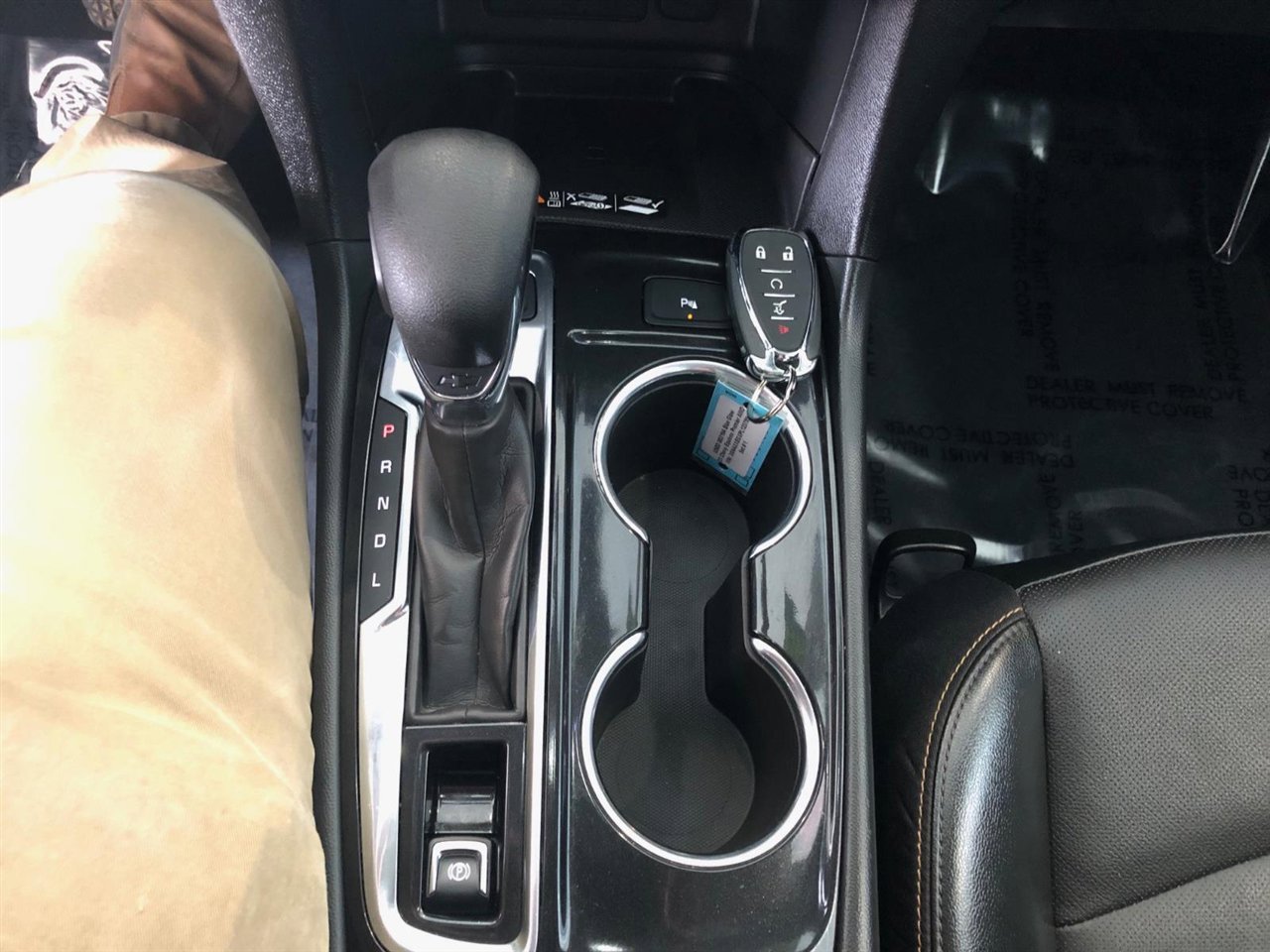 Used 2023 Chevrolet Equinox Premier image 19