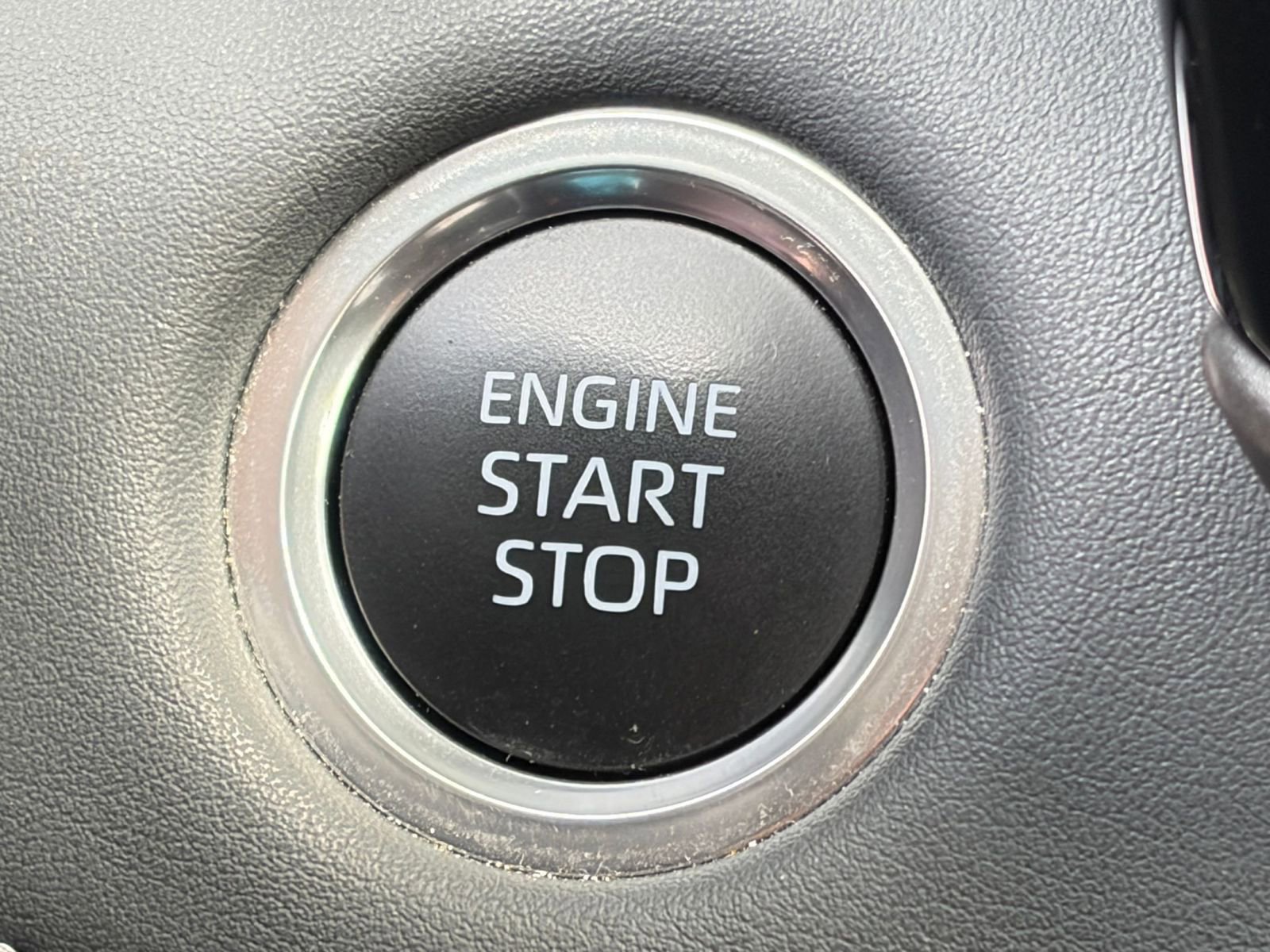 Used 2025 Toyota Highlander LE image 20