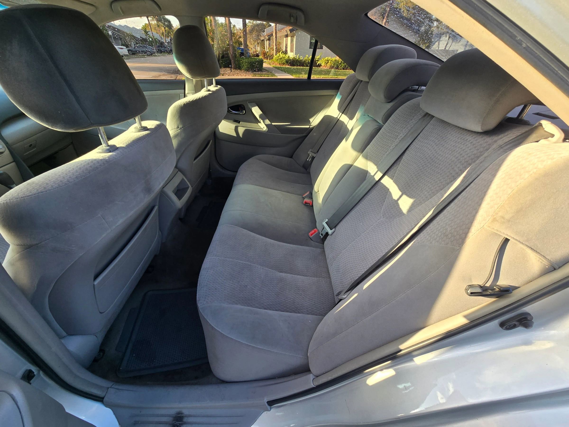 Used 2011 Toyota Camry FWD image 10