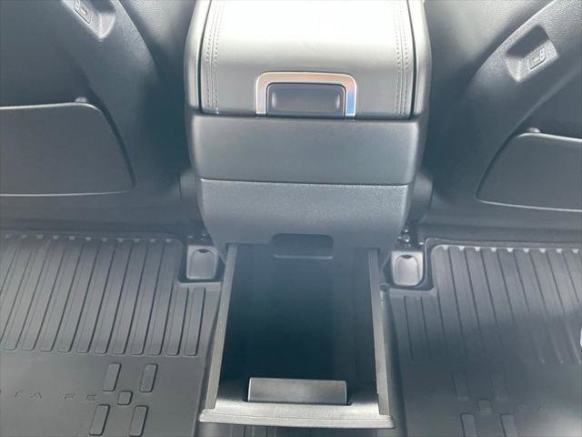 Used 2025 Hyundai Santa Fe Limited image 35