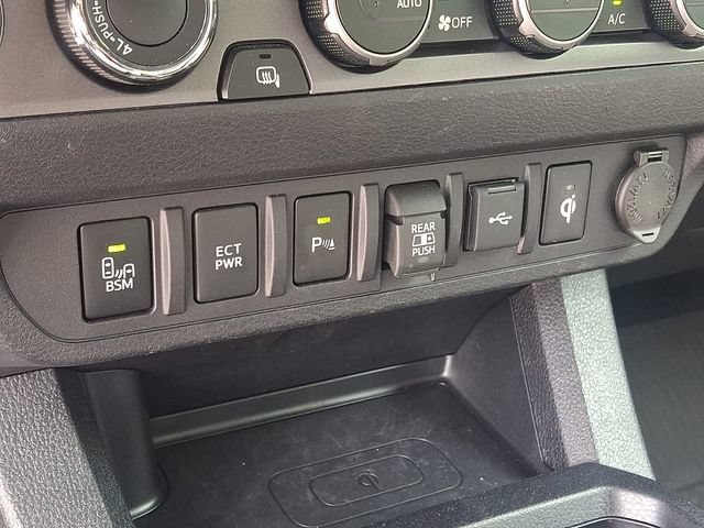 Used 2023 Toyota Tacoma TRD Sport w/ Technology Package AWD/4WD image 23