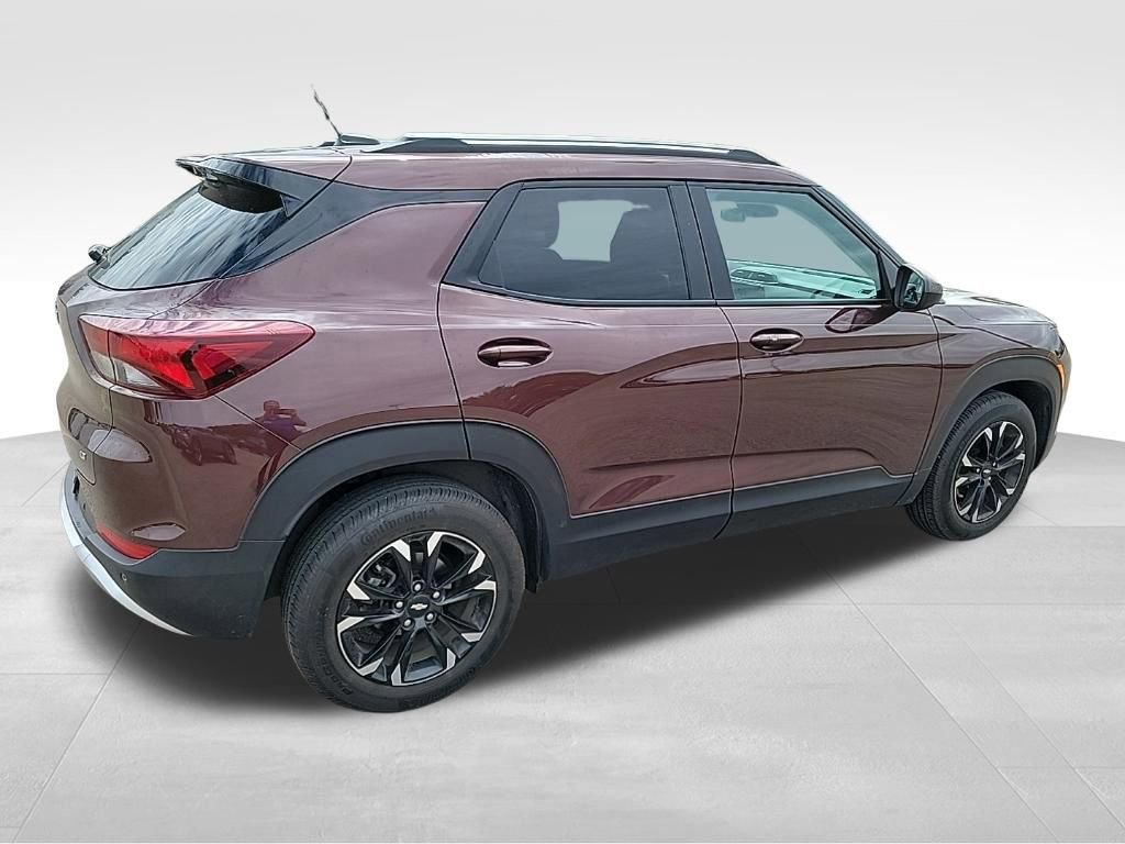 Used 2022 Chevrolet TrailBlazer LT w/ Convenience Package FWD image 11
