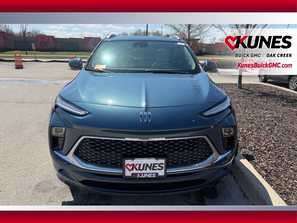 Used 2024 Buick Encore GX Avenir w/ Avenir Technology Package AWD/4WD image 3