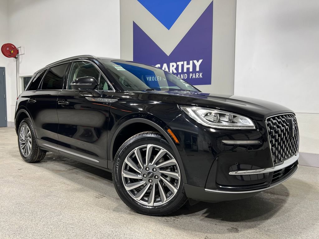 Used 2024 Lincoln Corsair Reserve w/ Equipment Group 201A image 2