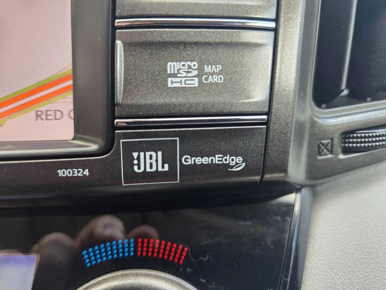 Used 2014 Toyota RAV4 Limited image 31