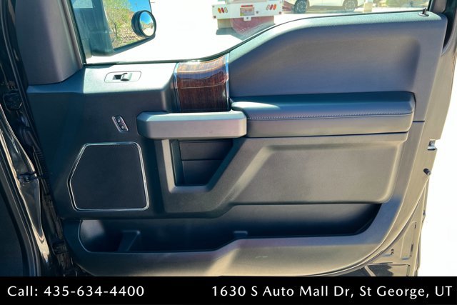 Used 2015 Ford F150 Platinum w/ Equipment Group 701A Luxury image 22