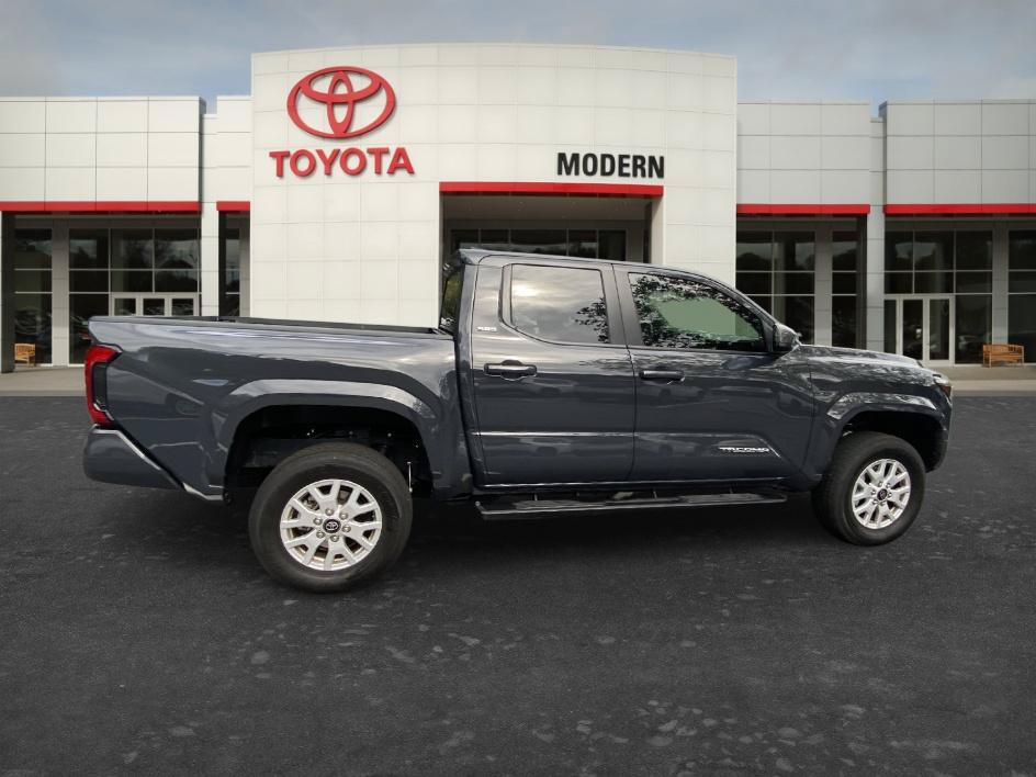 Used 2024 Toyota Tacoma SR5 RWD image 18