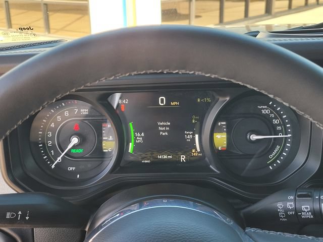 Used 2025 Jeep Wrangler Unlimited Sahara AWD/4WD image 22