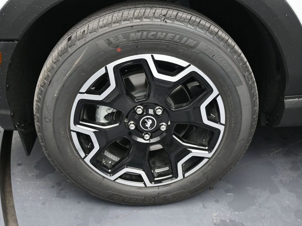 New 2025 Ford Bronco Sport Outer Banks w/ Outer Banks Tech Package+ image 11