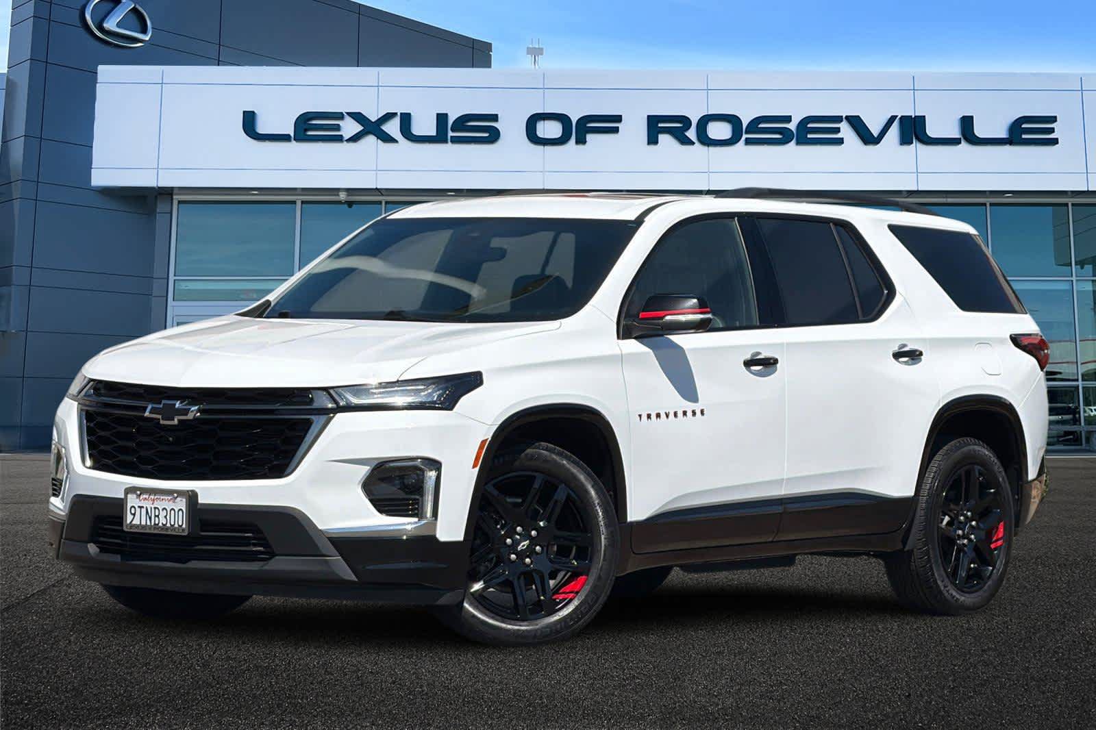 Used 2023 Chevrolet Traverse Premier w/ Redline Edition FWD image 1