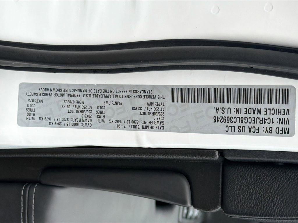 Used 2020 Jeep Grand Cherokee Overland image 42