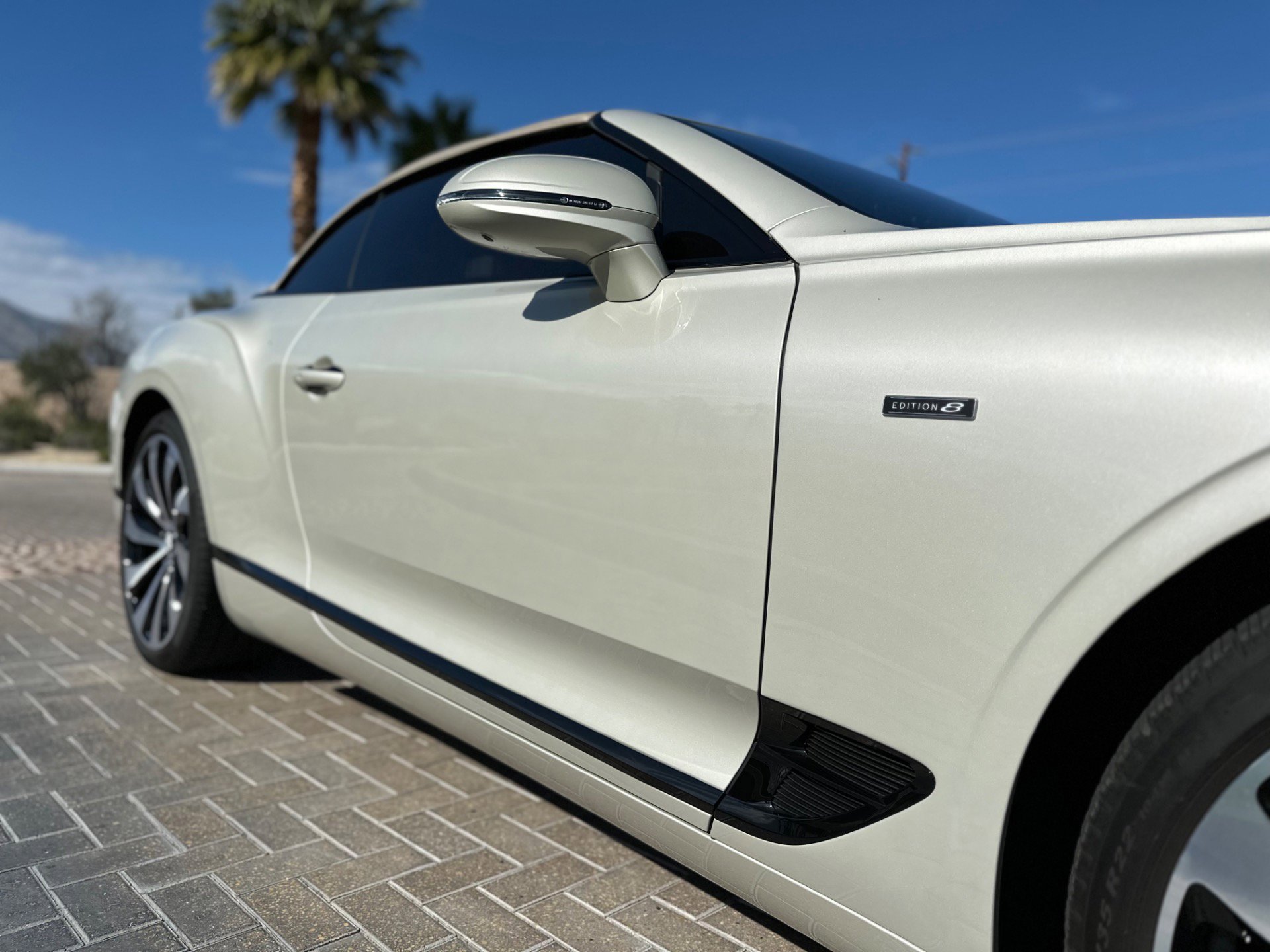 Used 2024 Bentley Continental GT V8 image 12