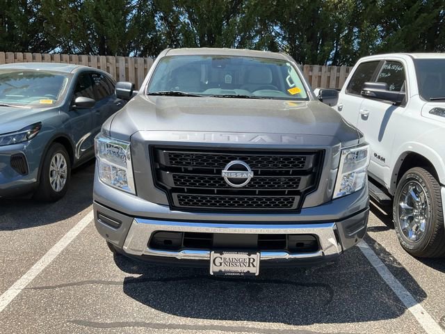 Used 2024 Nissan Titan SV w/ SV Convenience Package video 2