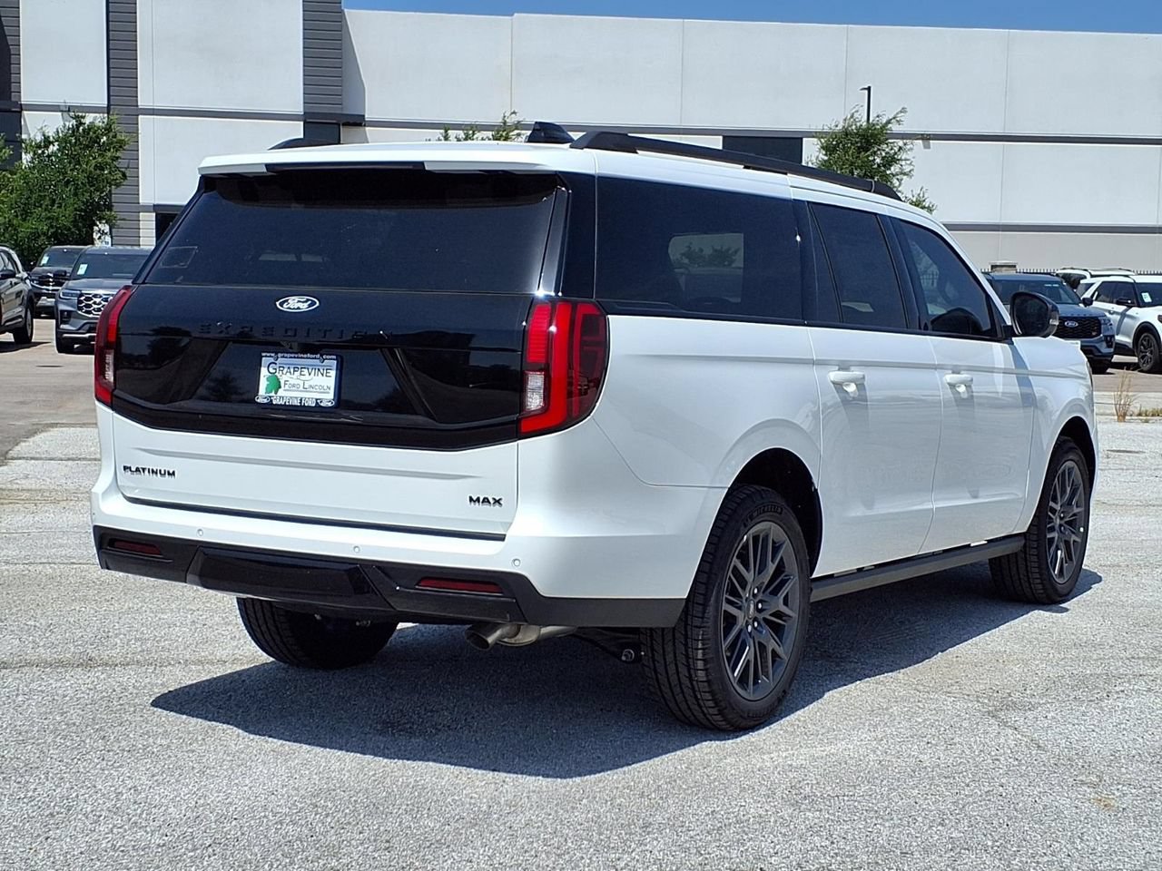 New 2027 Ford Expedition Max Platinum w/ Stealth Appearance Package AWD/4WD image 4