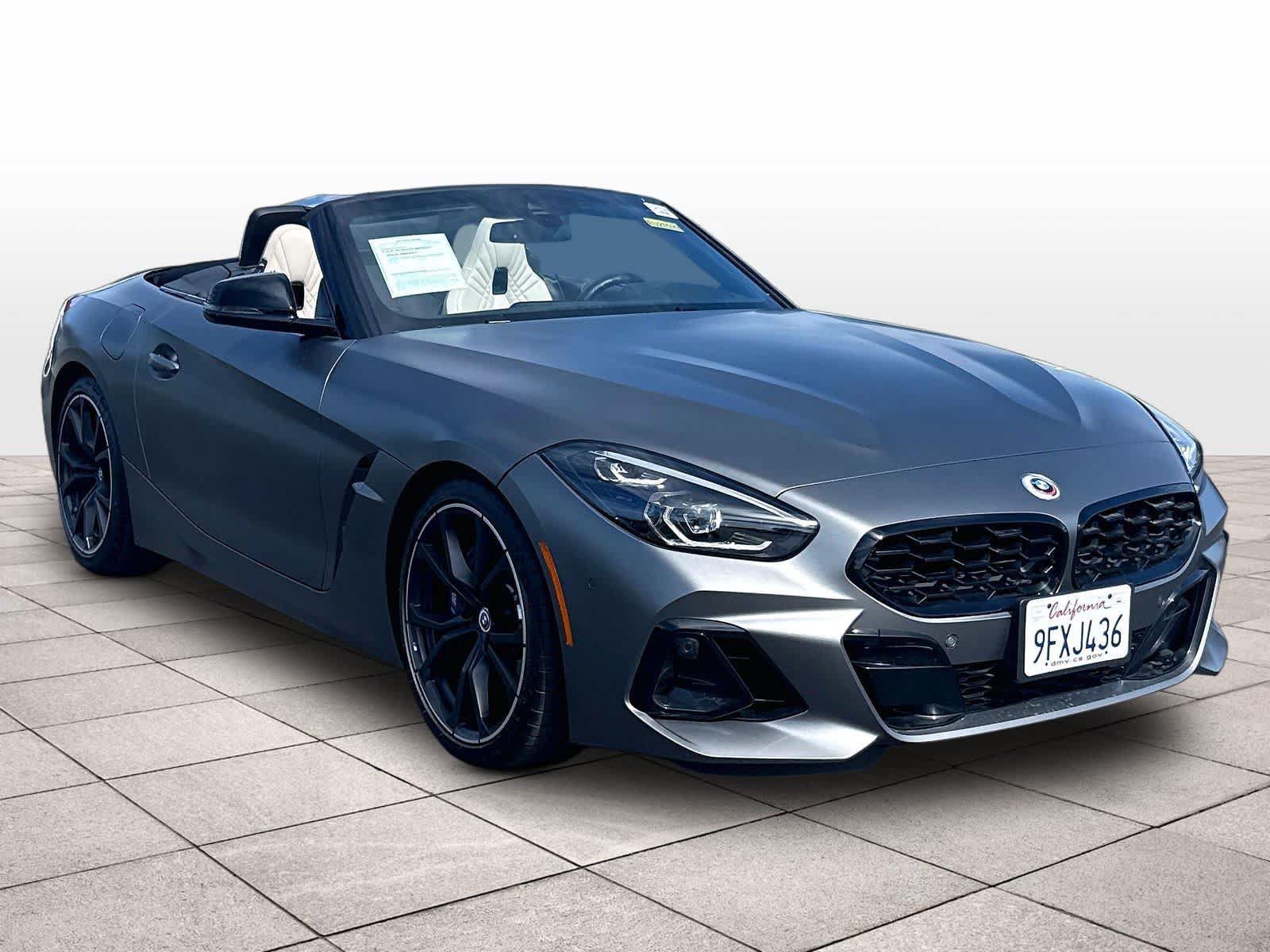 Used 2023 BMW Z4 M40i w/ Premium Package RWD image 3
