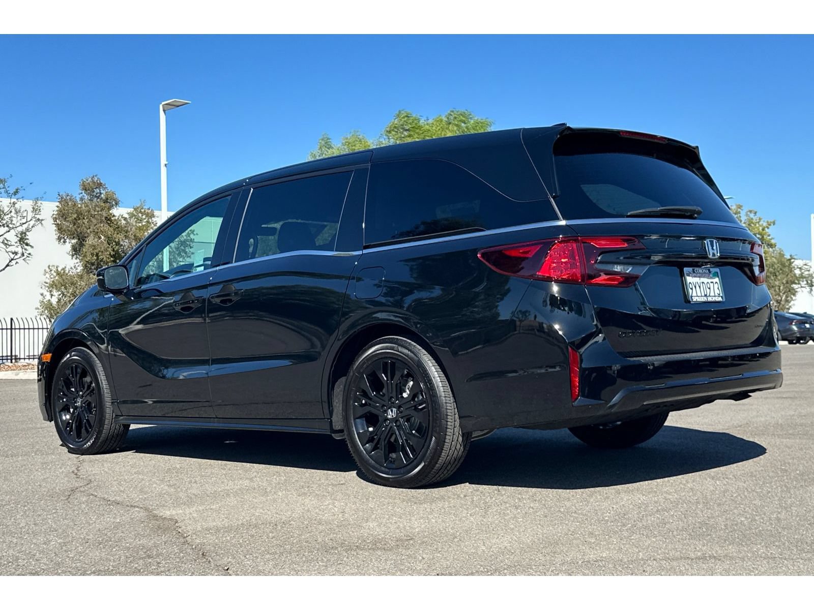 Used 2026 Honda Odyssey Sport-L image 3