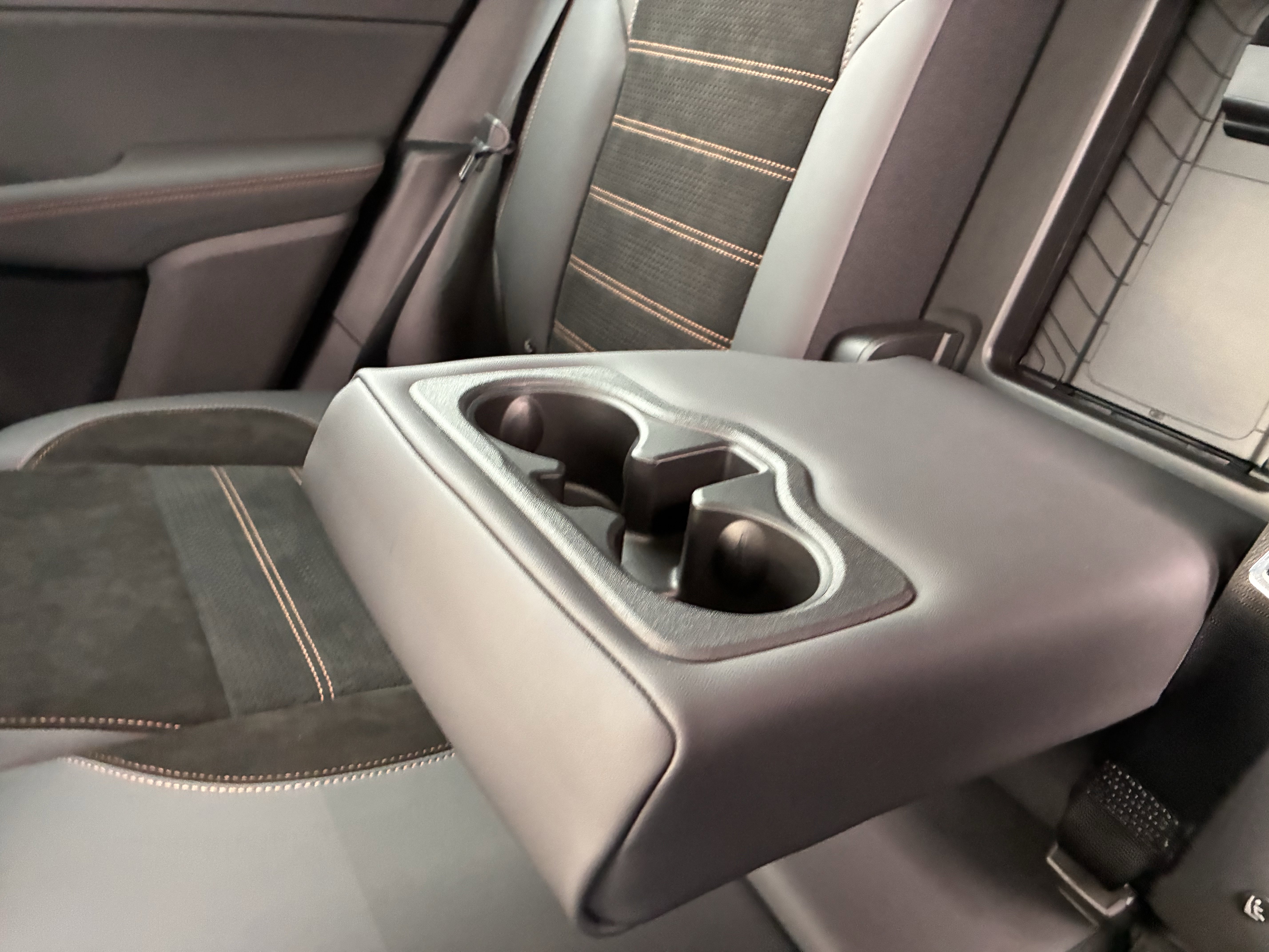 New 2025 Alfa Romeo Tonale AWD/4WD image 31