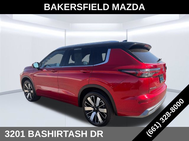 Used 2025 Mitsubishi Outlander SEL FWD image 3