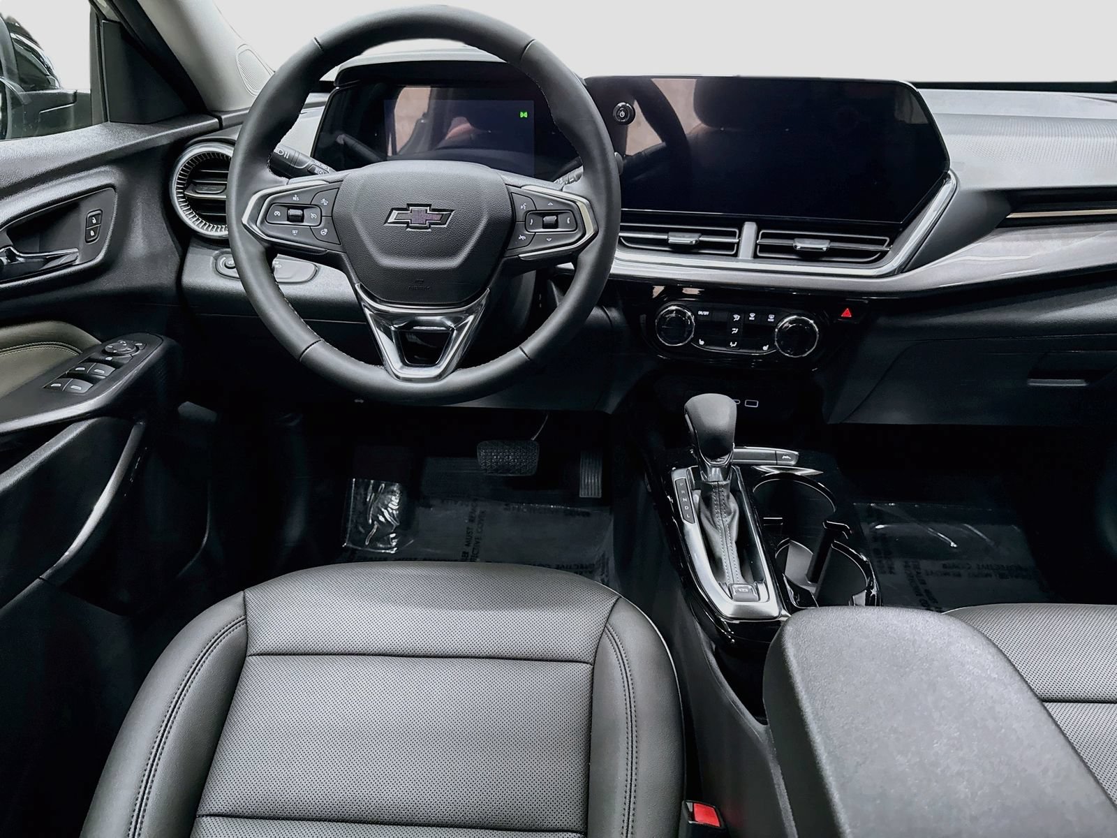 New 2026 Chevrolet Trax ACTIV w/ Sunroof Package FWD image 26
