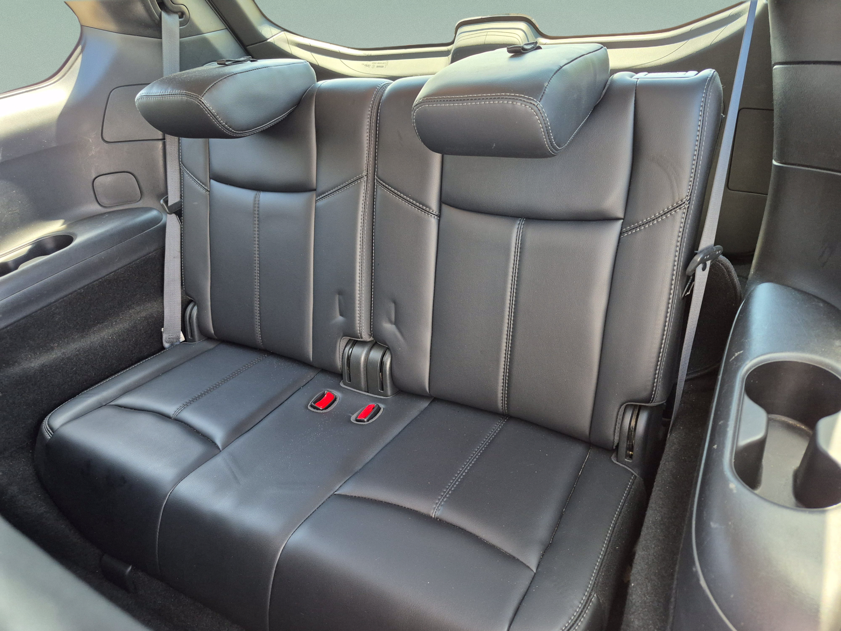 Used 2019 Nissan Pathfinder SL FWD image 20