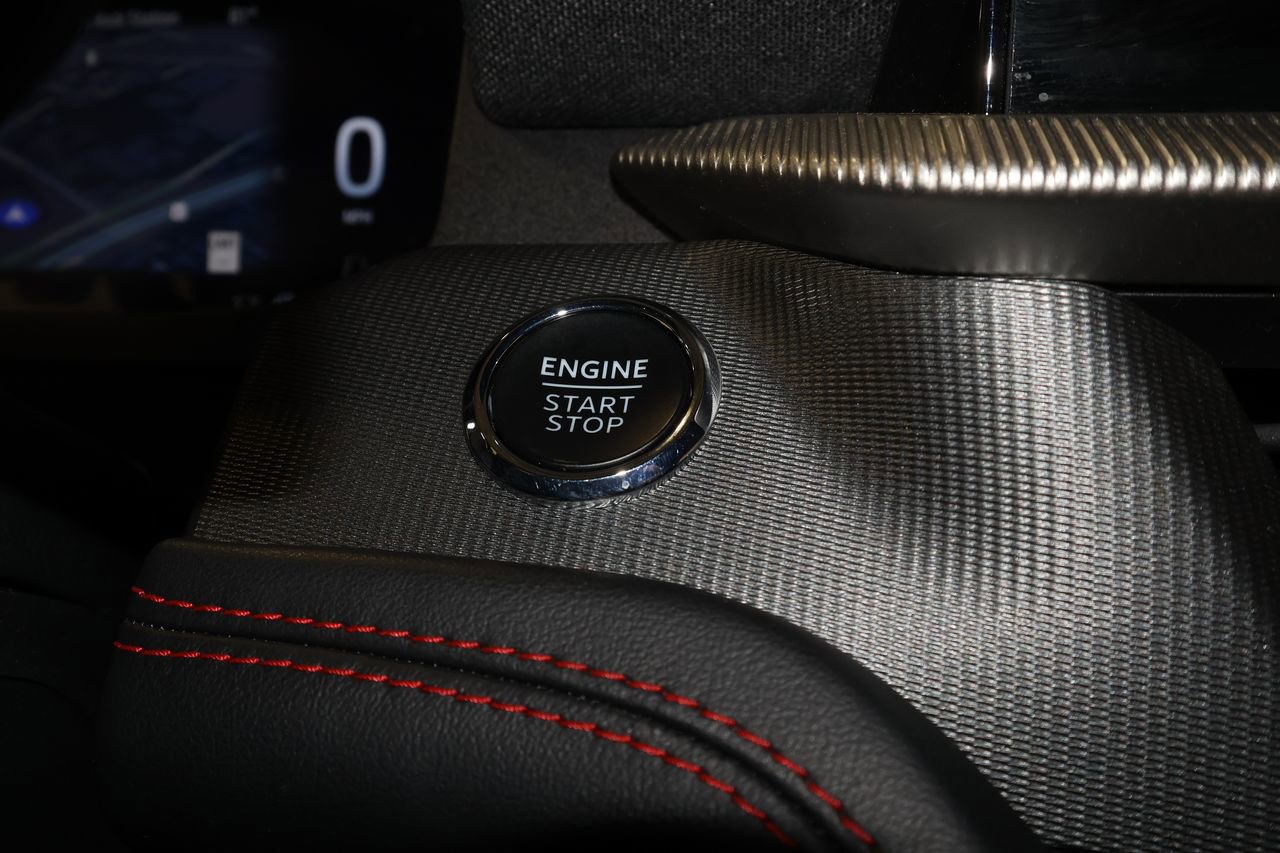 Used 2025 Ford Explorer ST-Line image 16