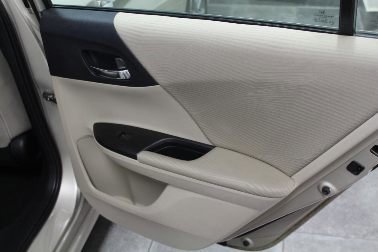 Used 2014 Honda Accord LX image 25