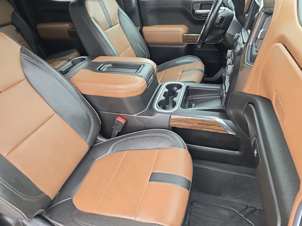 Used 2022 Chevrolet Silverado 1500 High Country w/ Technology Package image 10