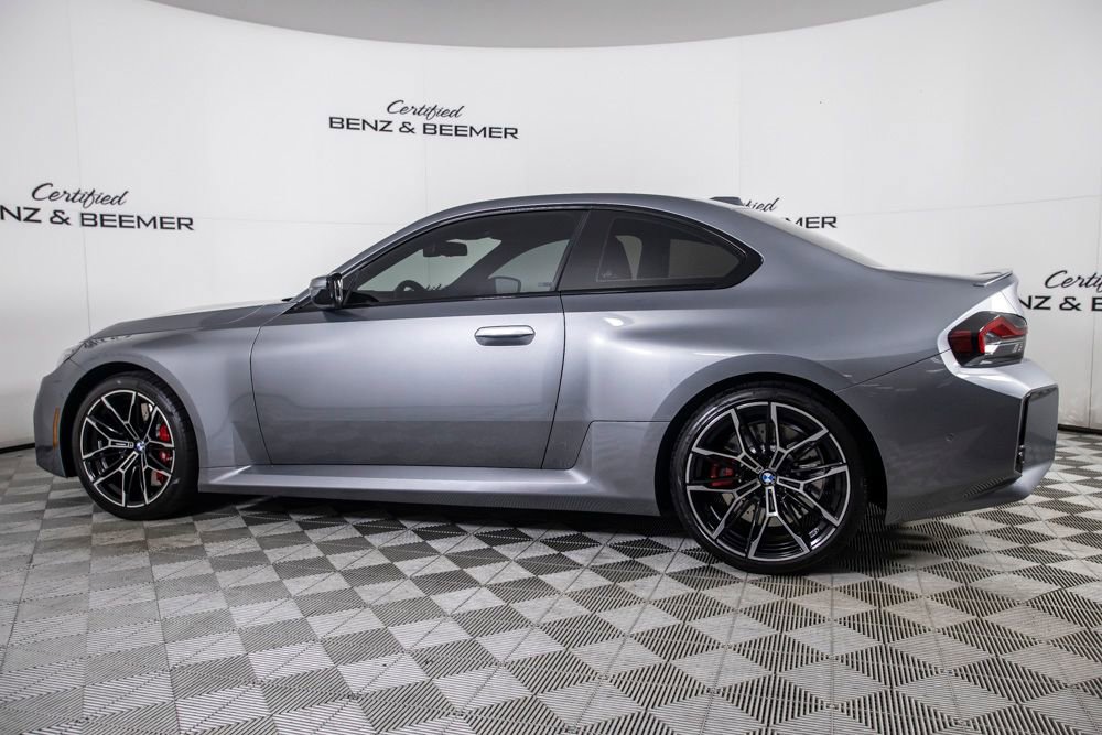 Used 2025 BMW M2 w/ Lighting Package image 13