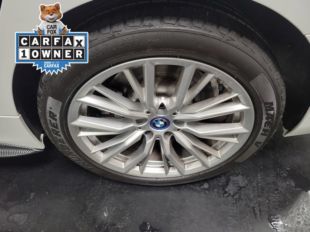 Used 2023 BMW 330e xDrive AWD/4WD image 10