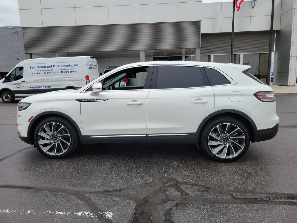 Certified 2023 Lincoln Nautilus Reserve w/ Equipment Group 202A AWD/4WD image 7