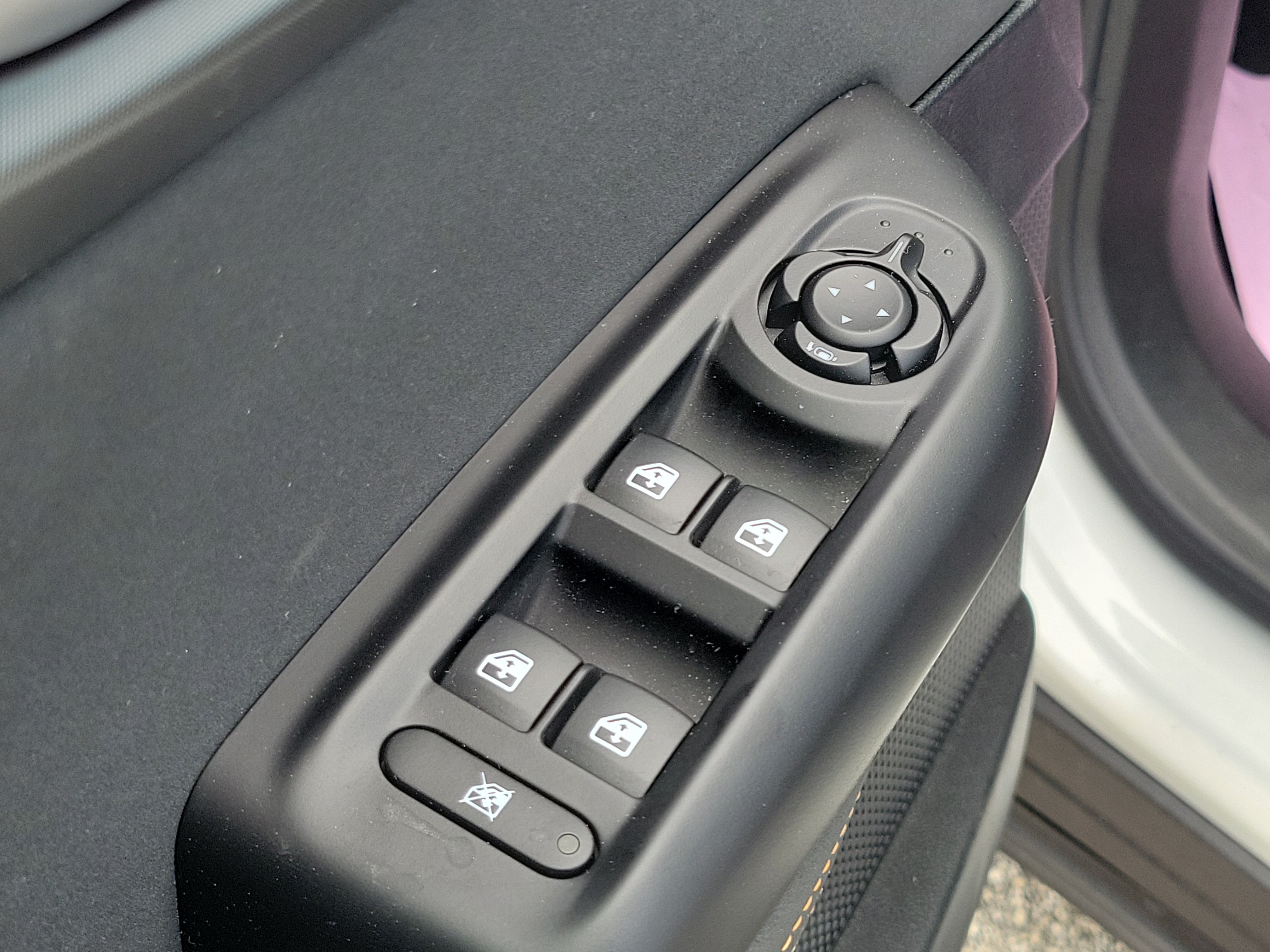 Used 2025 Alfa Romeo Tonale AWD/4WD image 15