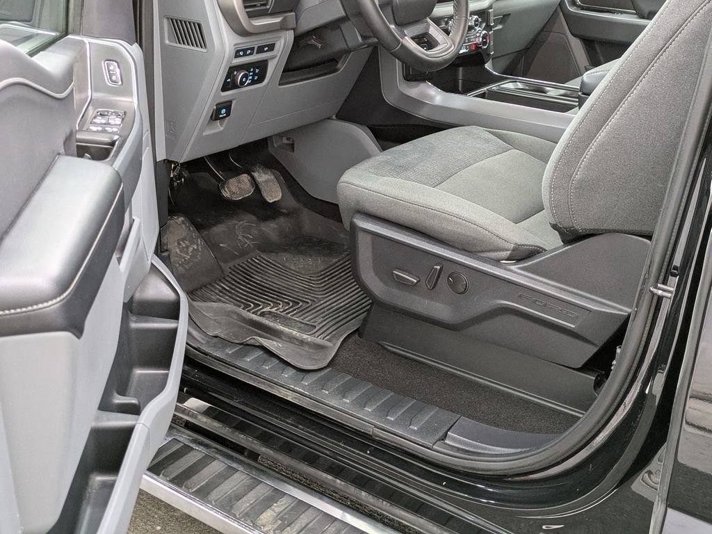 Used 2024 Ford F150 XLT w/ Equipment Group 302A MID image 32