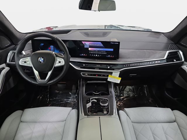 Certified 2026 BMW X7 xDrive40i AWD/4WD image 9