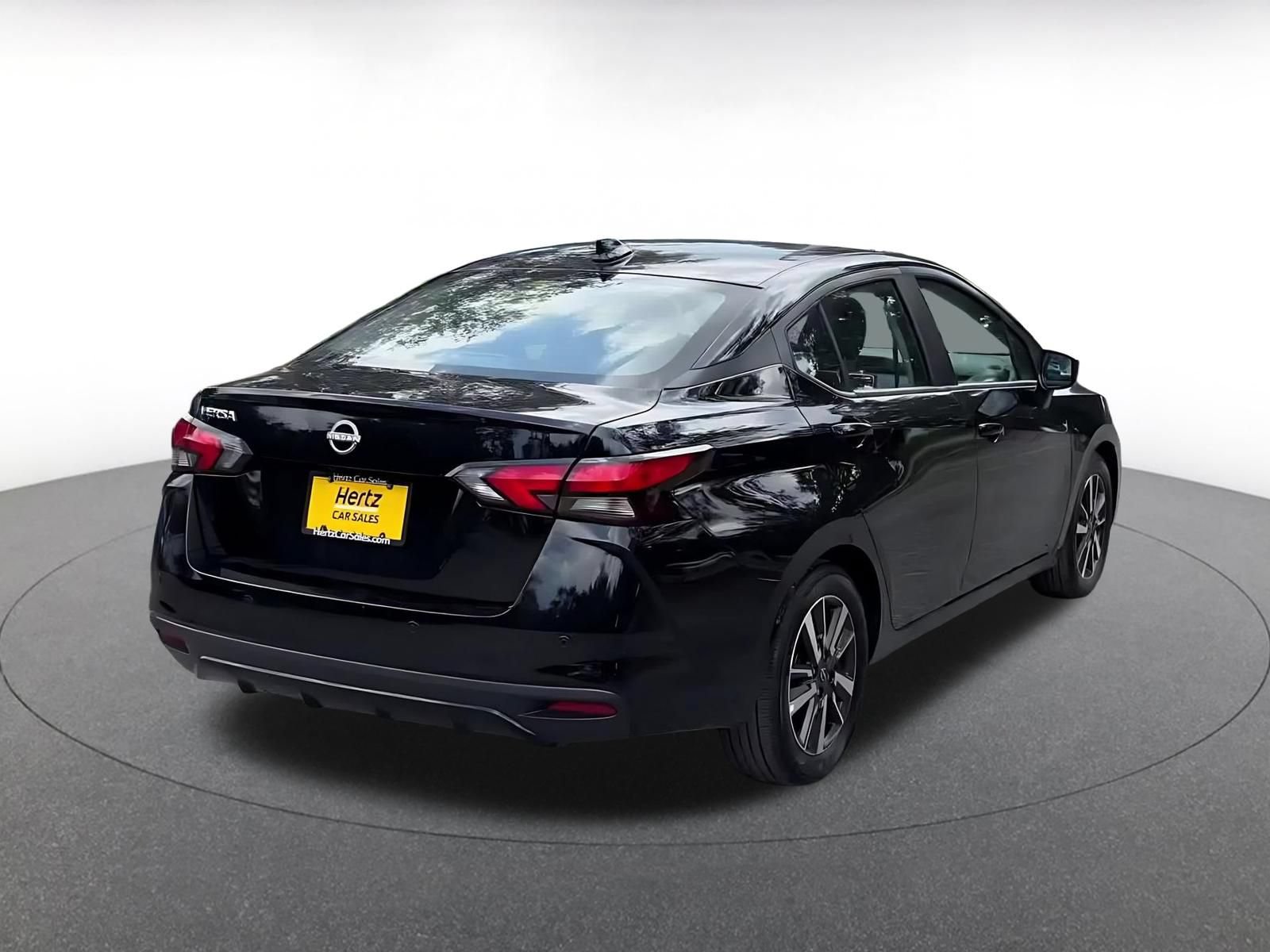 Used 2025 Nissan Versa SV FWD image 13