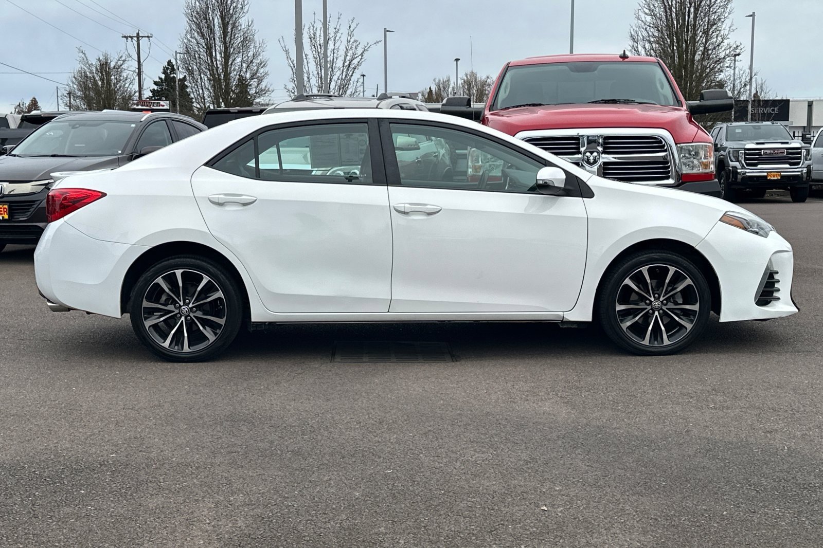 Used 2019 Toyota Corolla SE w/ Protection Package image 3