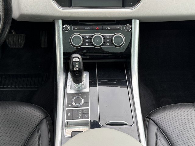 Used 2016 Land Rover Range Rover Sport HSE AWD/4WD image 24