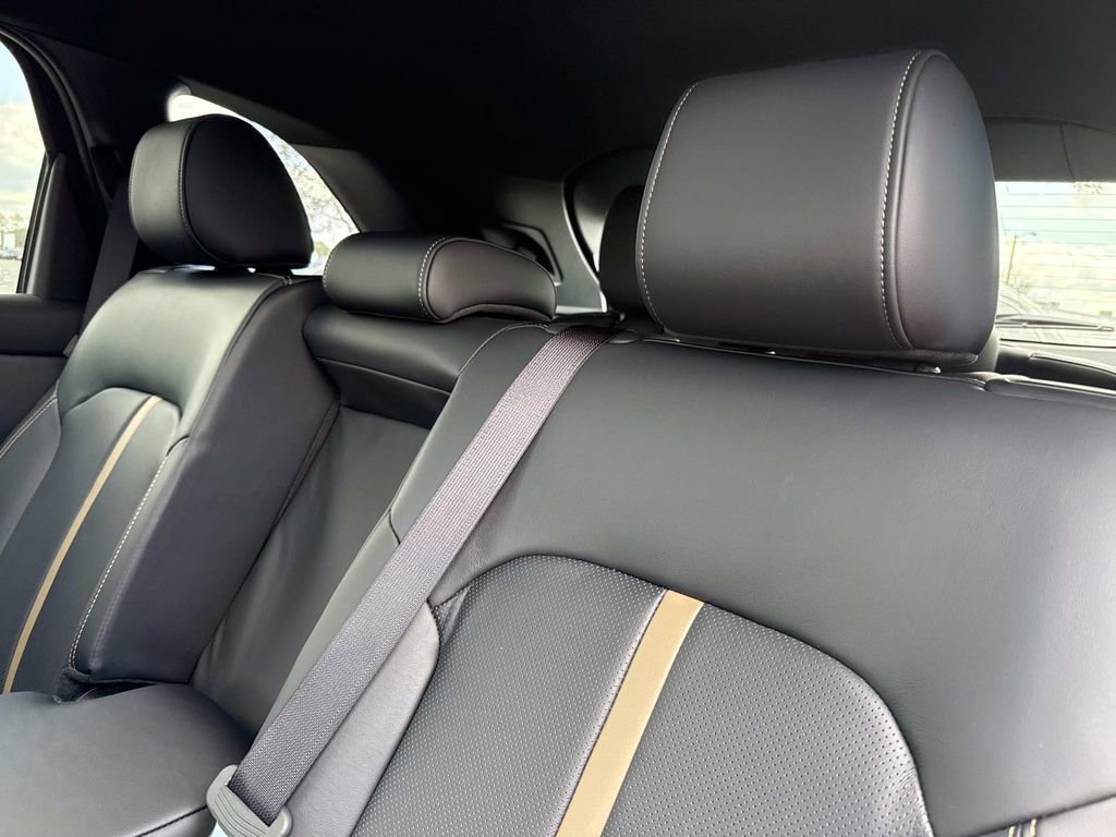 New 2026 MAZDA CX-90 Plug-In Hybrid w/ Premium Plus image 18