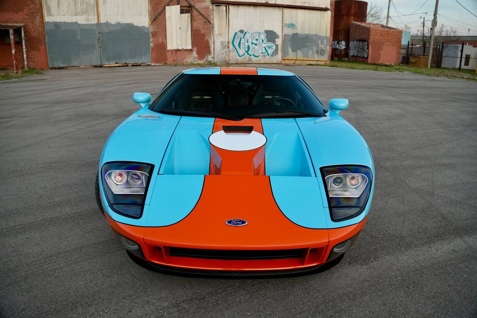 Used 2006 Ford GT image 10