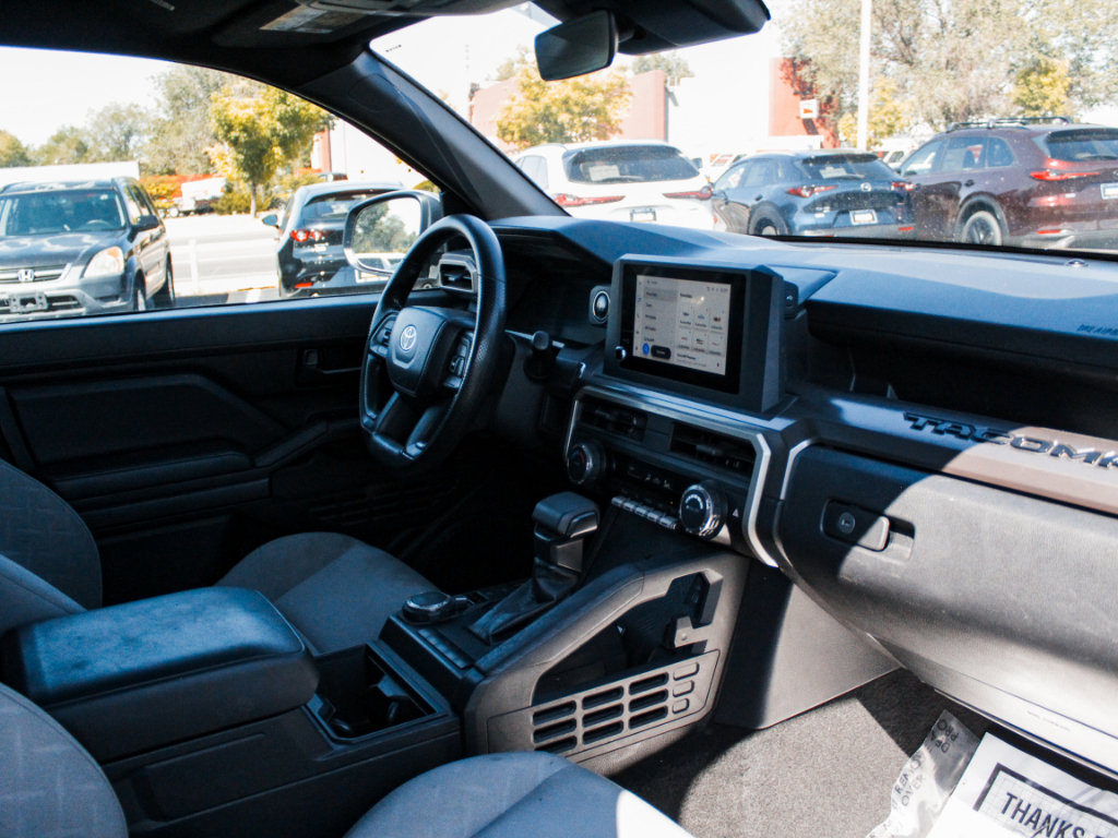 Used 2024 Toyota Tacoma SR5 AWD/4WD image 25