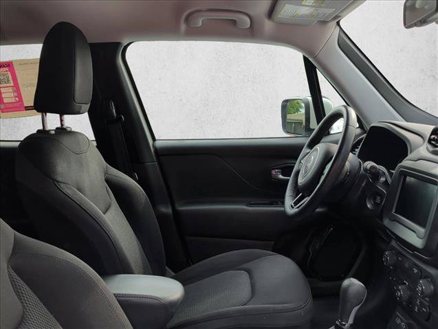 Used 2020 Jeep Renegade Altitude AWD/4WD image 24