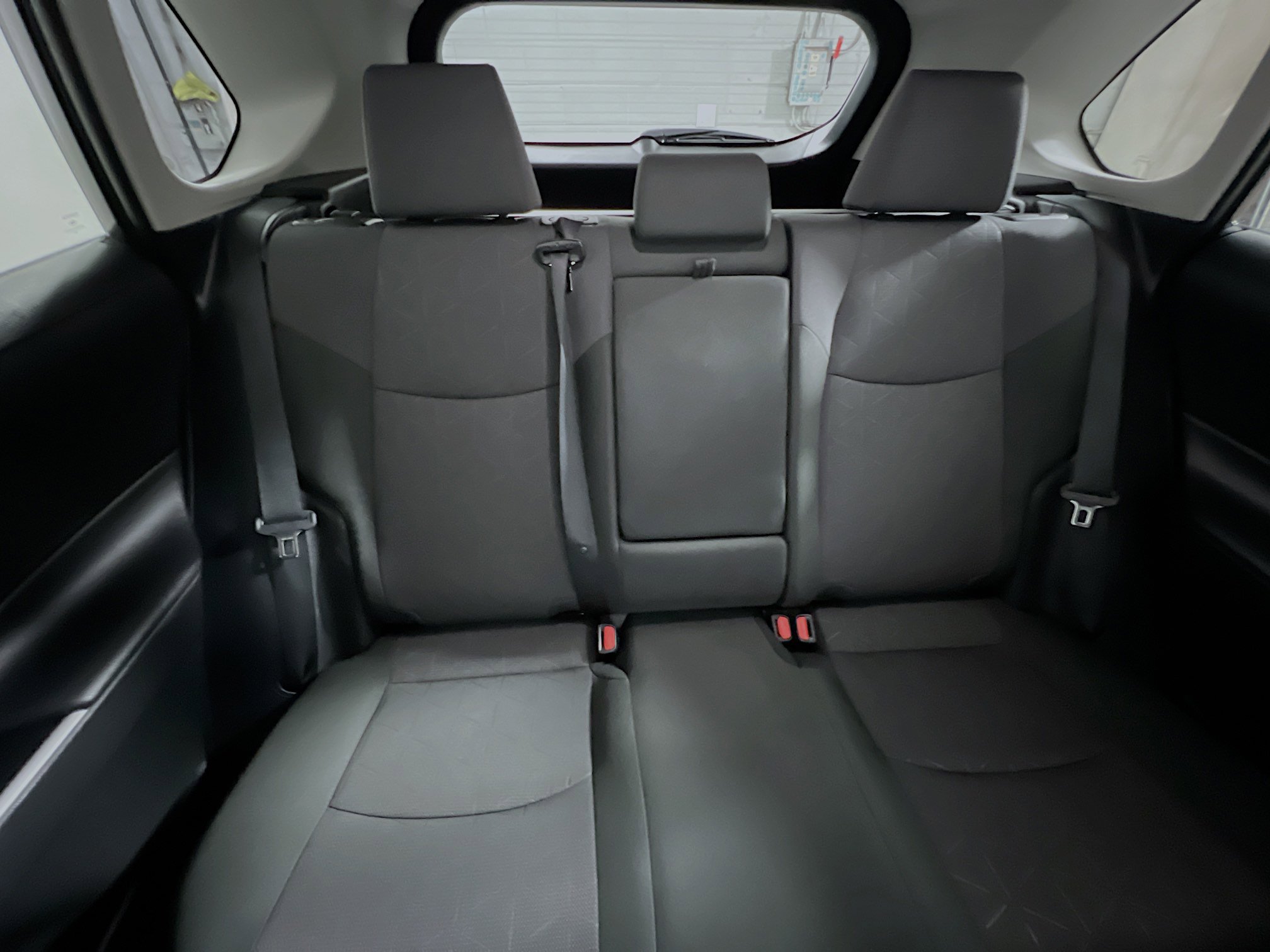 Used 2025 Toyota RAV4 XLE image 33