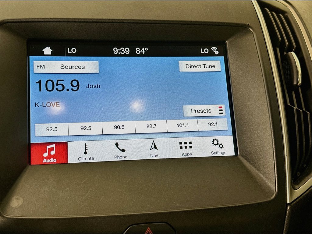 Used 2018 Ford Edge SEL w/ Equipment Group 201A FWD image 15