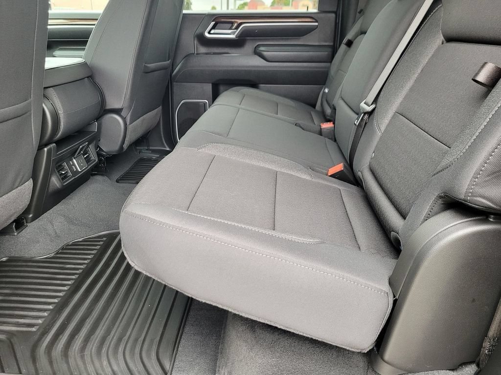 New 2026 Chevrolet Silverado 3500 LT w/ All Star Edition AWD/4WD image 8