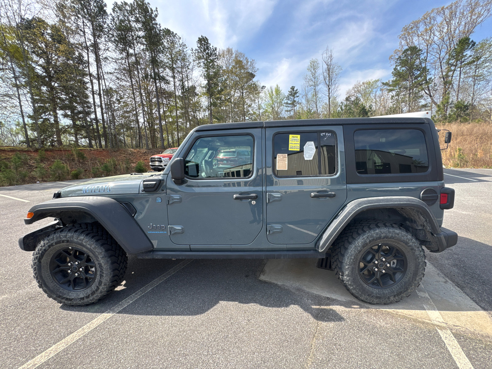 Used 2025 Jeep Wrangler Willys image 8