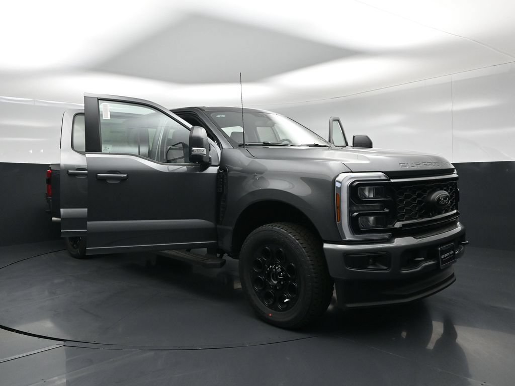 New 2026 Ford F250 XLT w/ XLT Premium Package AWD/4WD image 32