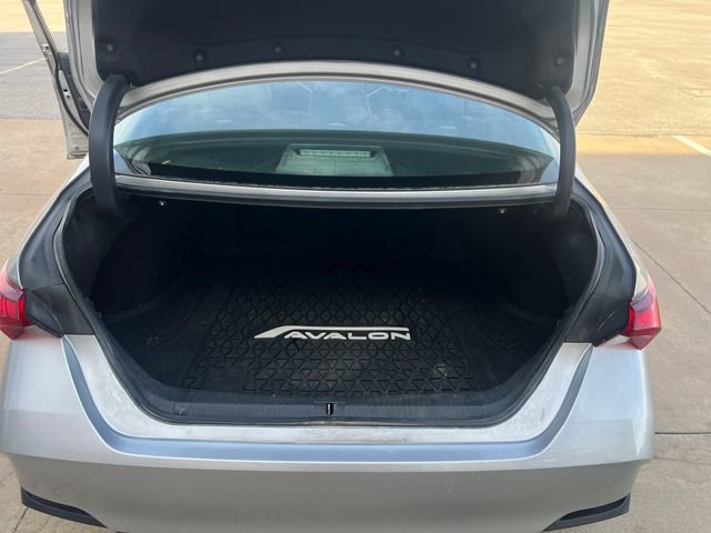 Used 2019 Toyota Avalon XLE w/ Moonroof Package image 19