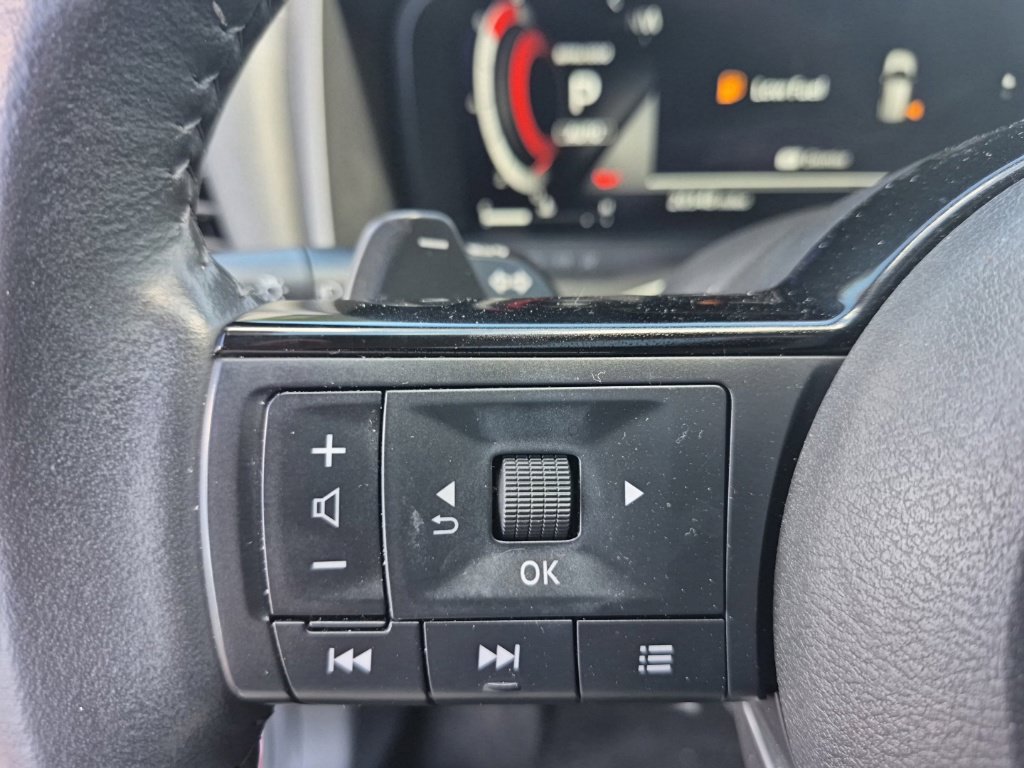 Used 2023 Nissan Rogue Platinum AWD/4WD image 14