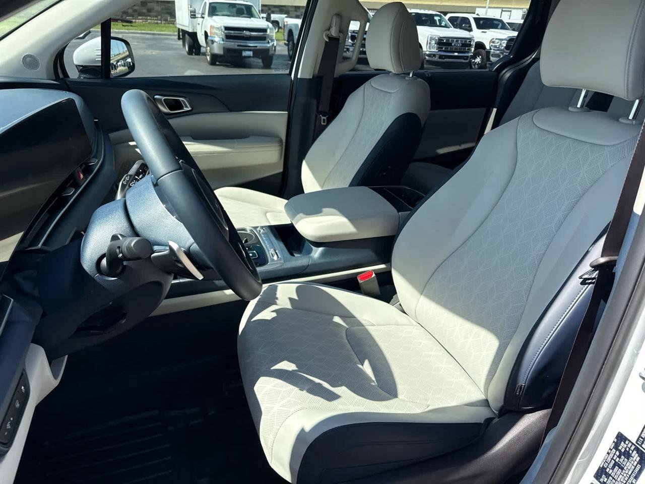 Used 2026 Kia Carnival SX image 13