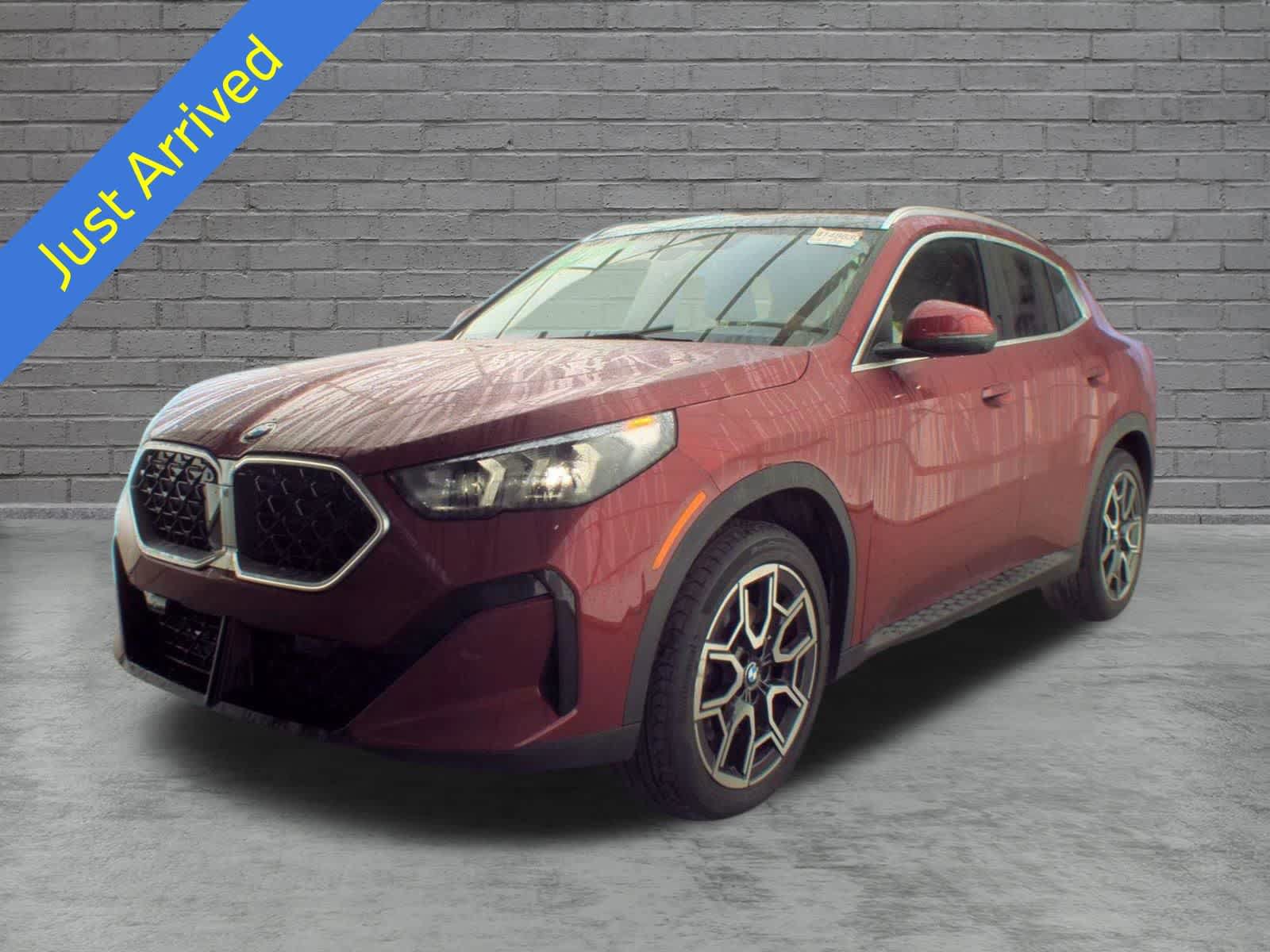 Used 2026 BMW X2 xDrive28i AWD/4WD image 1